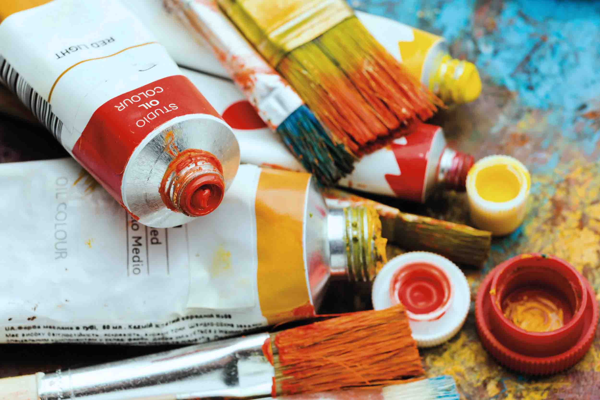 Accessories, materials and supplies for working with oil painting